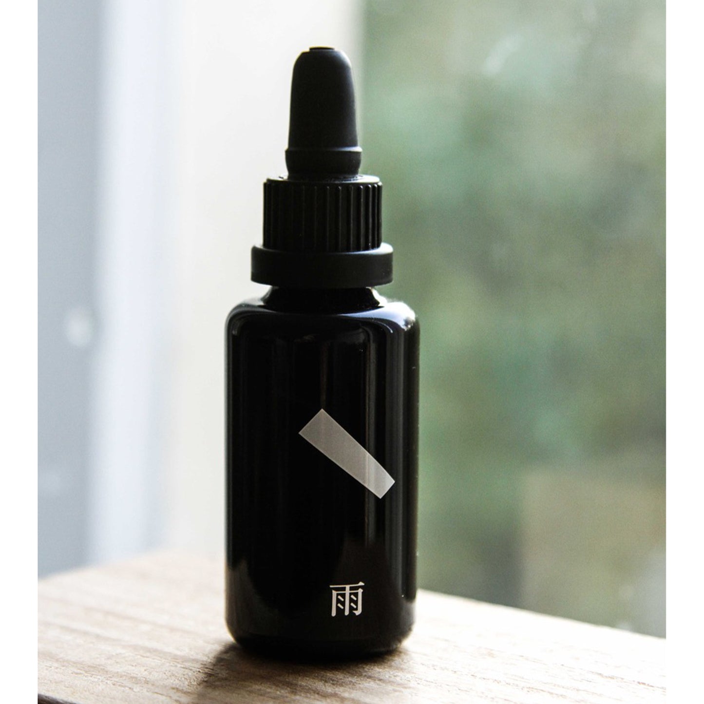 RAIN Botanical Essence AOIRO