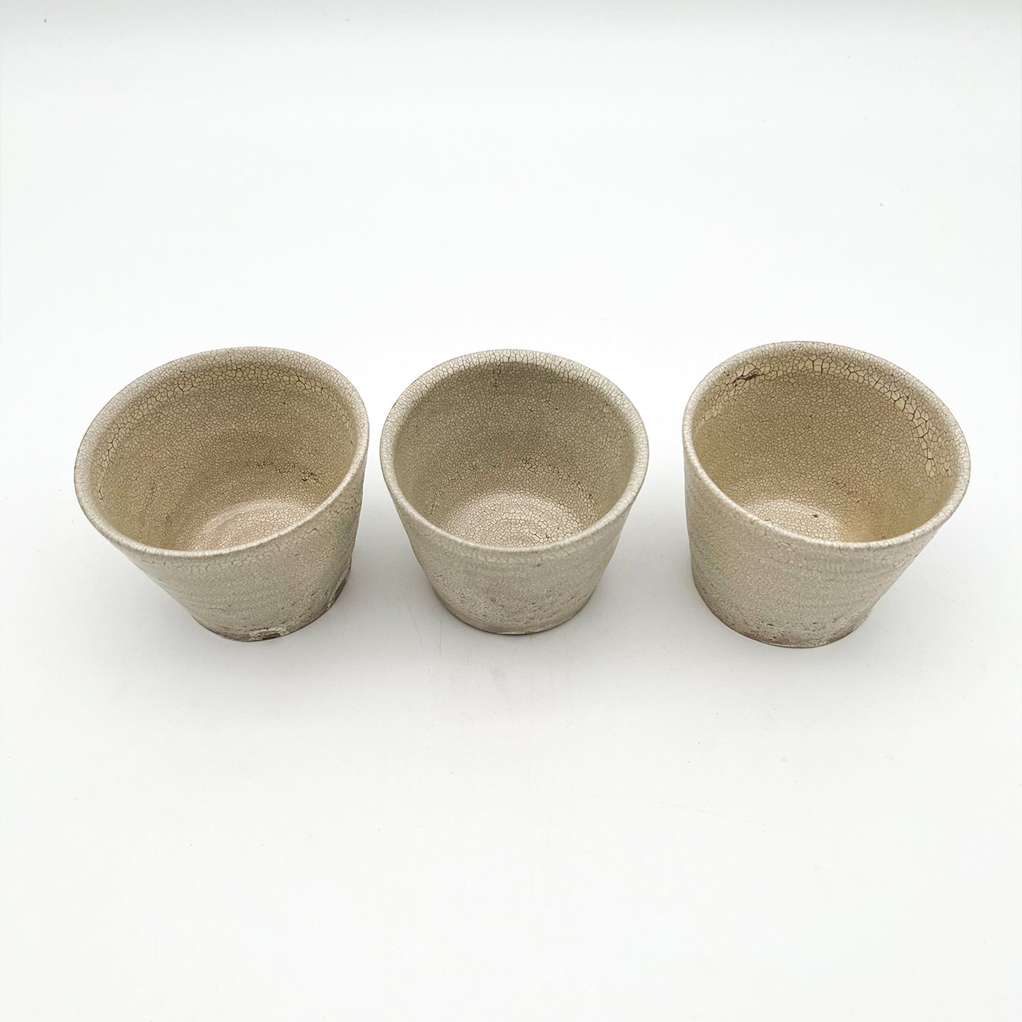 White Crackle Sake Cup_Atsushi Ogata