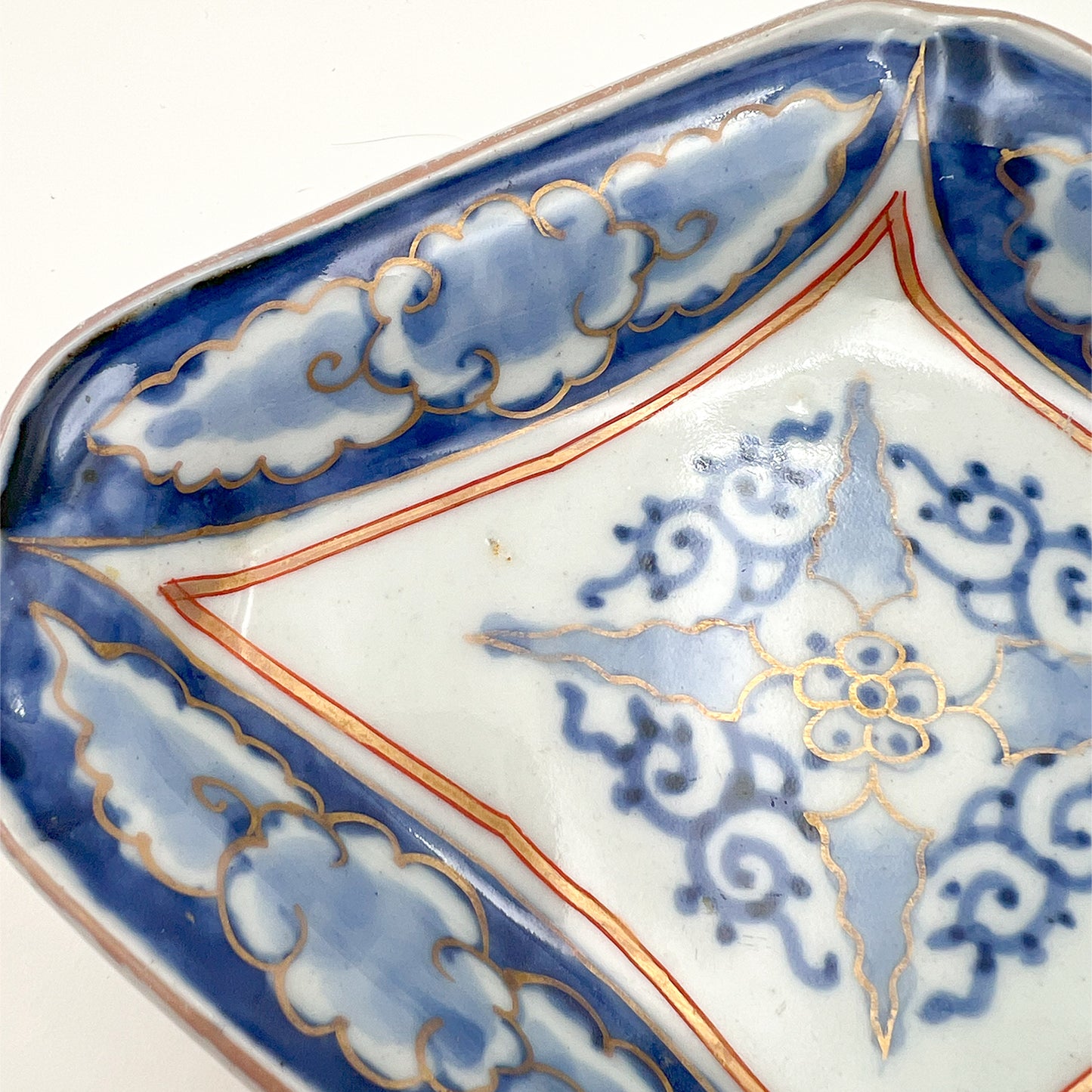 VINTAGE Rhombus Plate