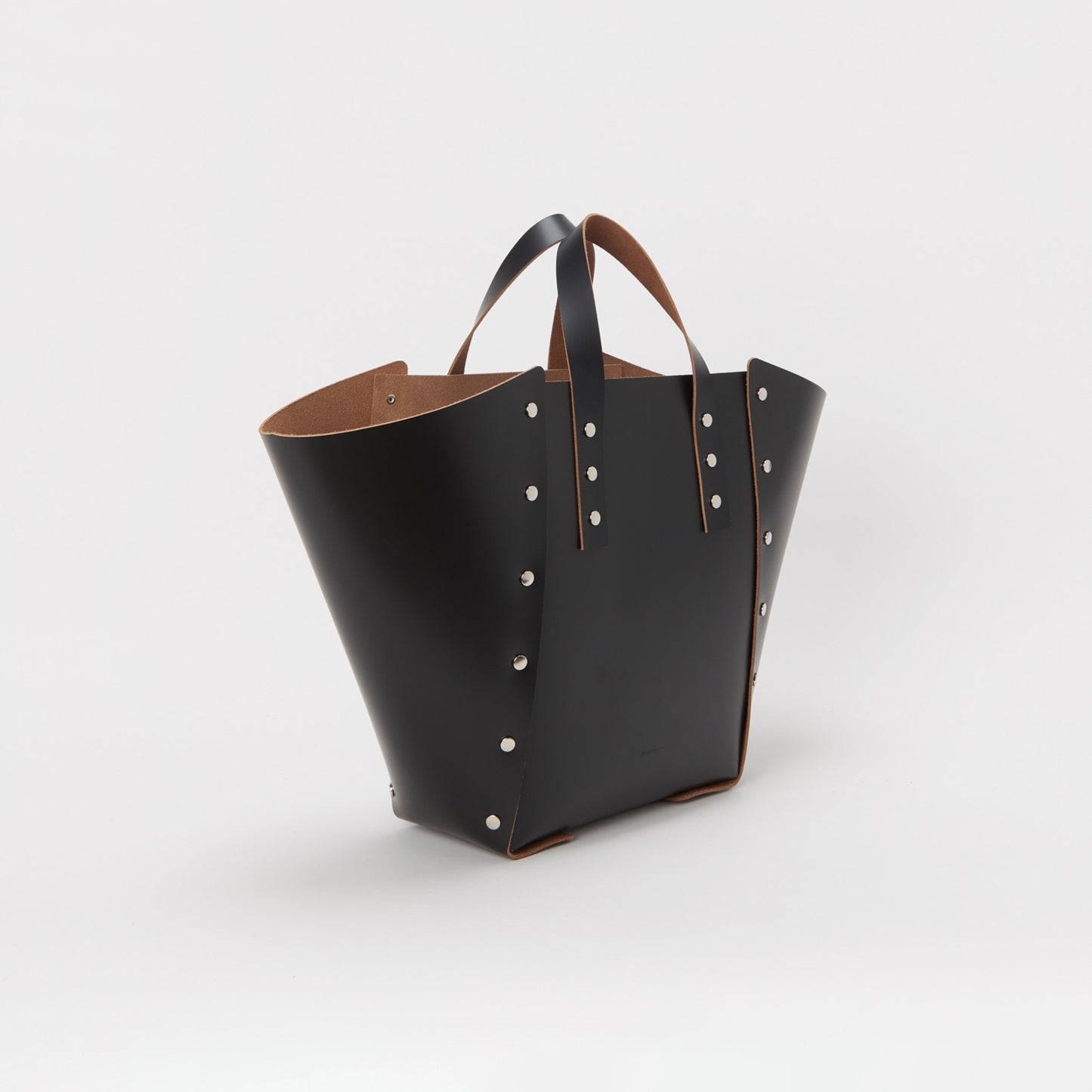 Assemble Handbag Wide S #Black