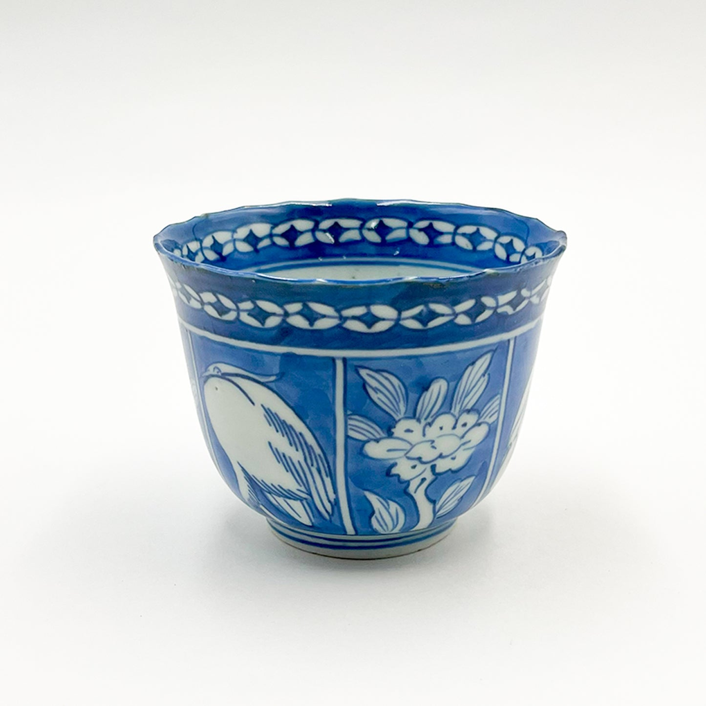 VINTAGE Tea Cup A