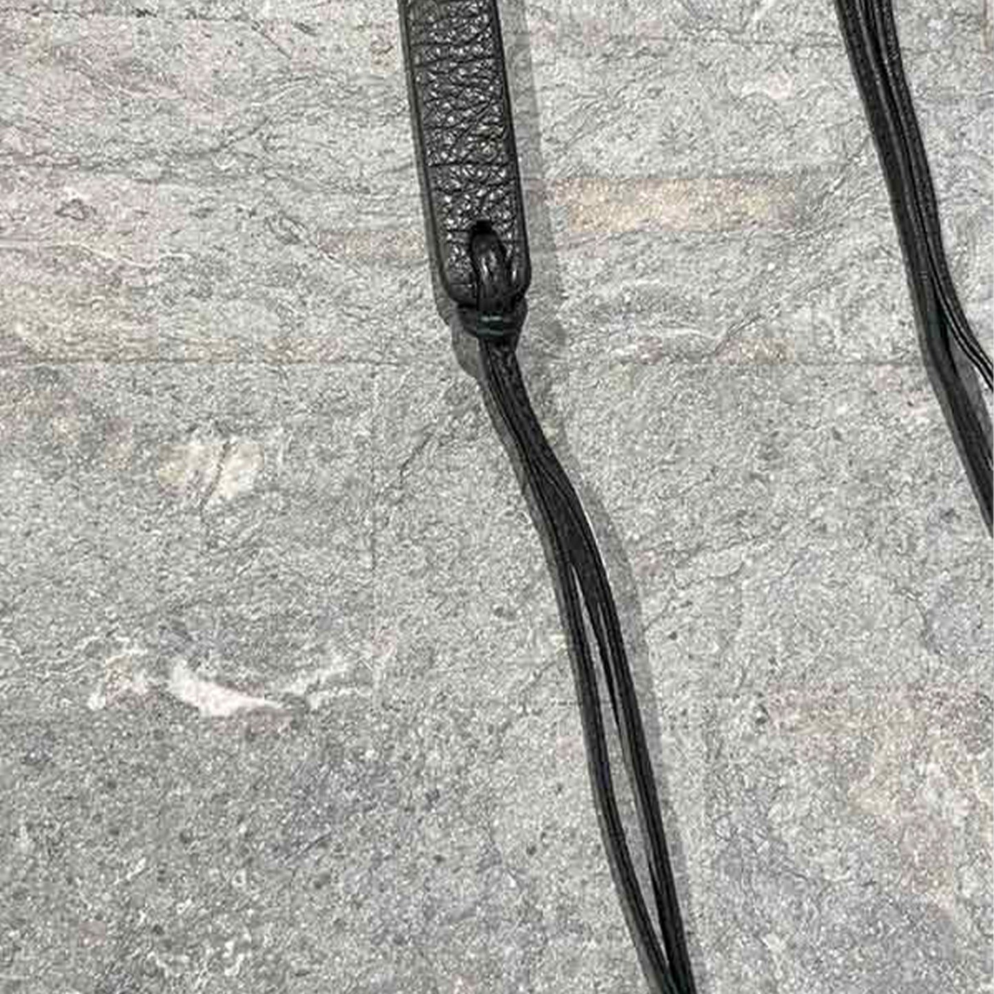 SHOULDER S Black Aeta_PG63