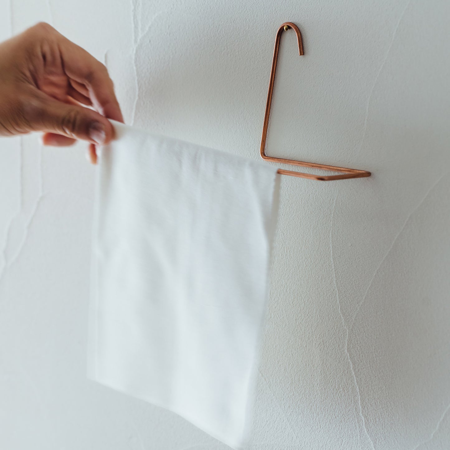 Wazarashi Hanger – Single
