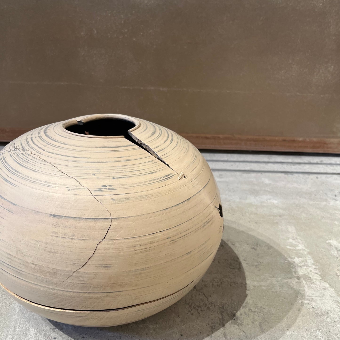Sakura Vase 19