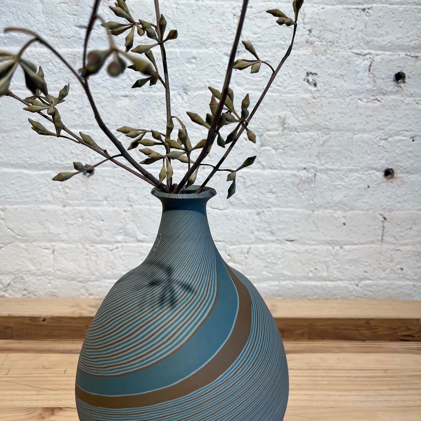 Kutani ware, marbleized flower base1