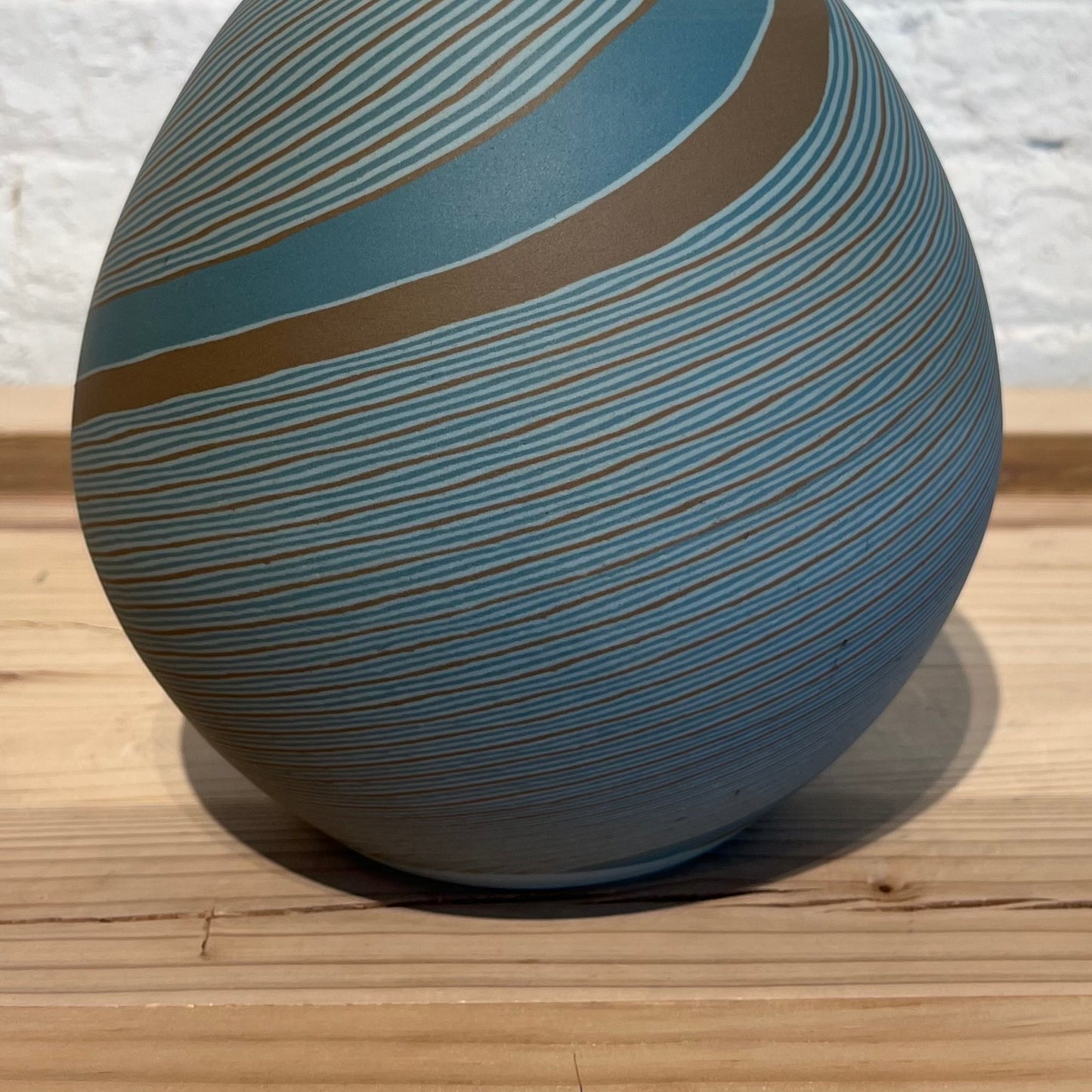 Kutani ware, marbleized flower base1