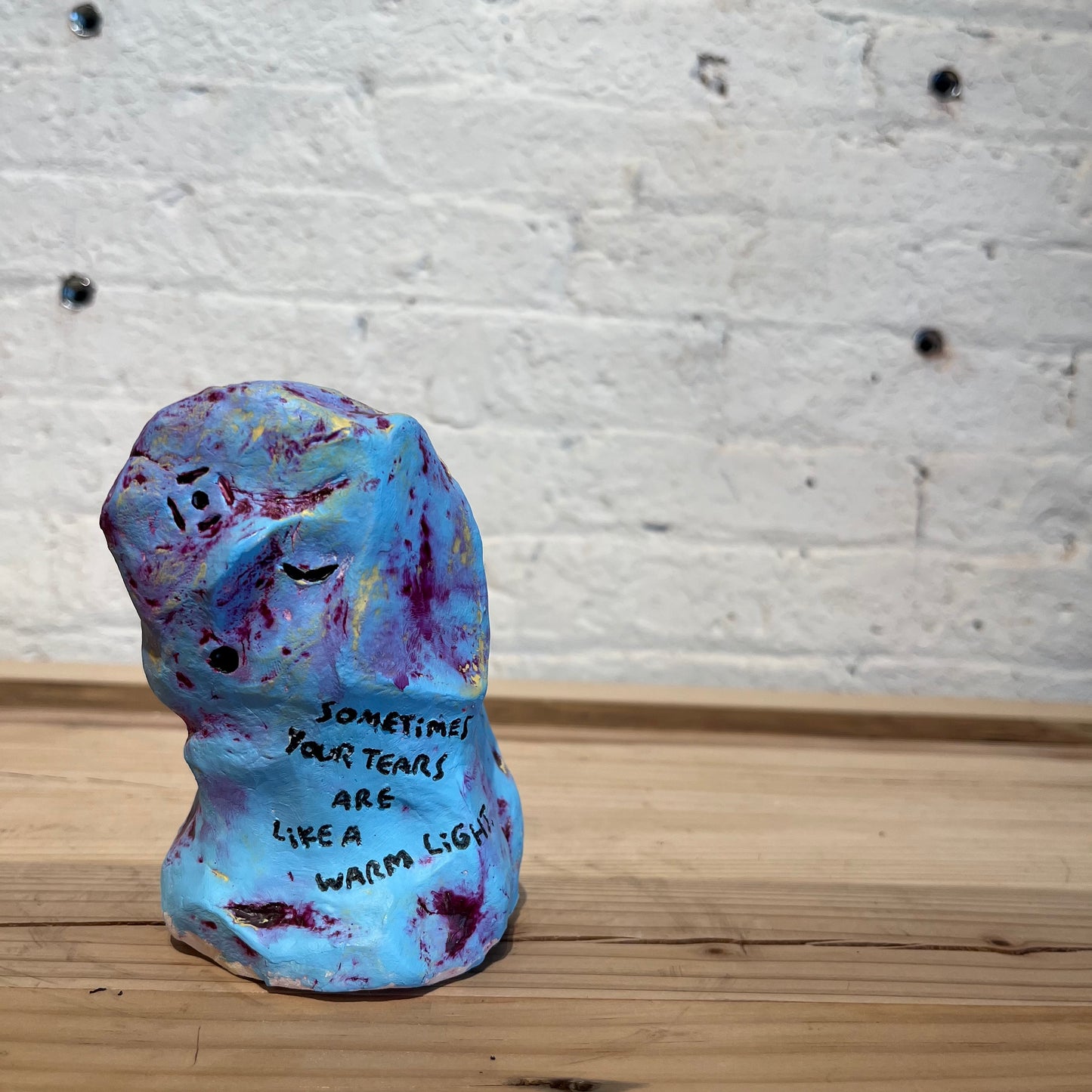 My message statue5