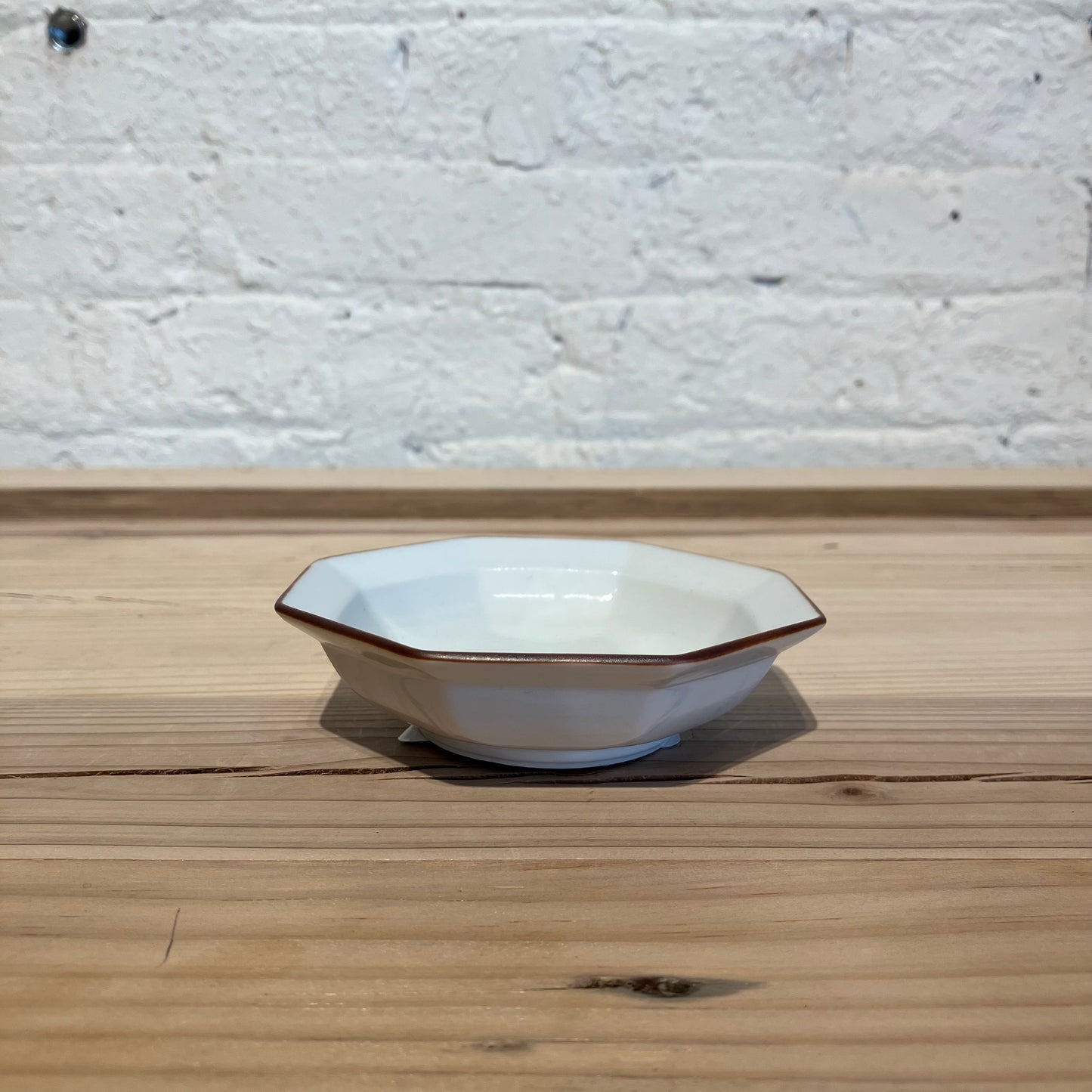 Hakkaku Plate