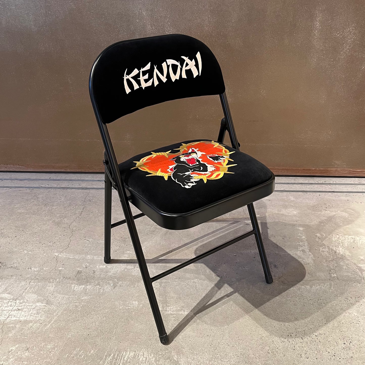 KENDAI Embroidery Chair Black