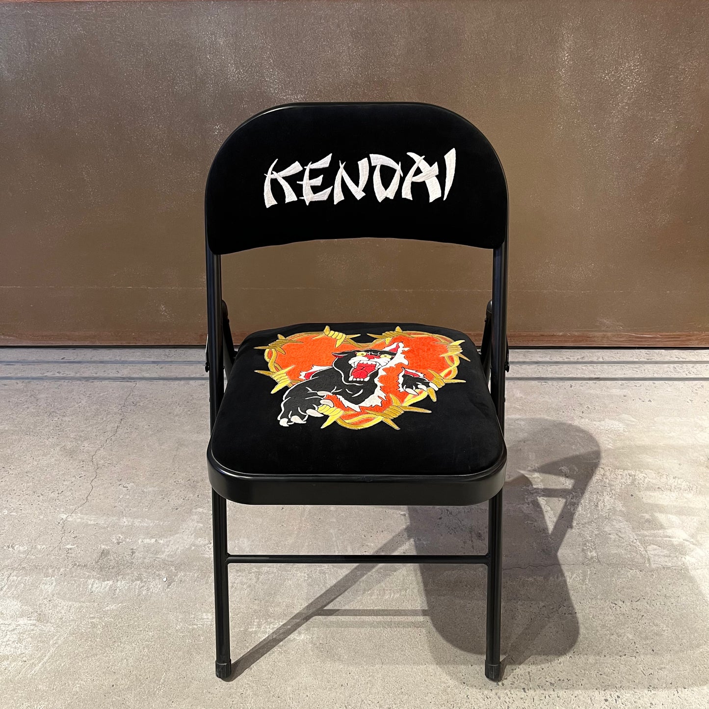 KENDAI Embroidery Chair Black
