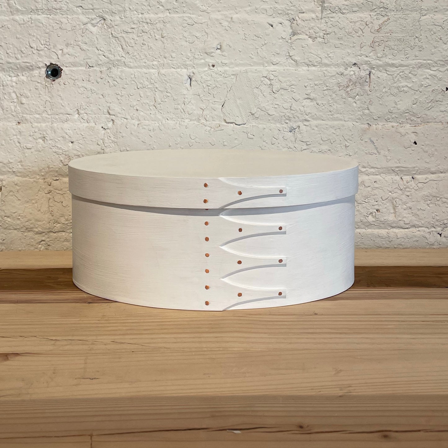OVAL BOX milkpaint white #6