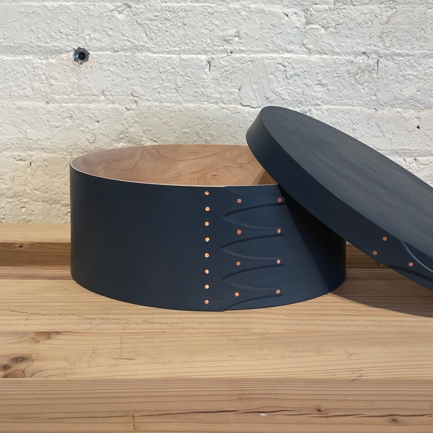 OVAL BOX navy #6