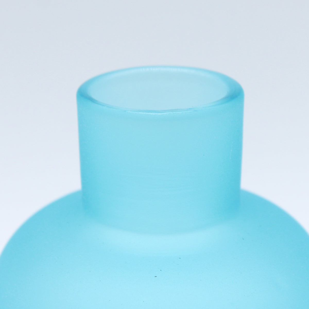 Frosted vase Puff Light blue