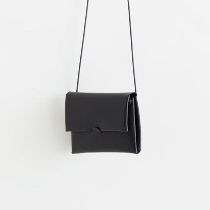 SEAMLESS SHOULDER CASE-S BLACK
