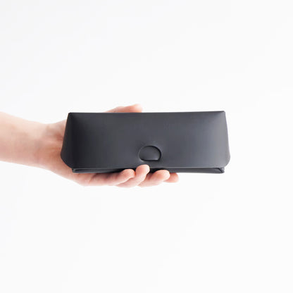 SEAMLESS GLASSES & PEN CASE  BLACK