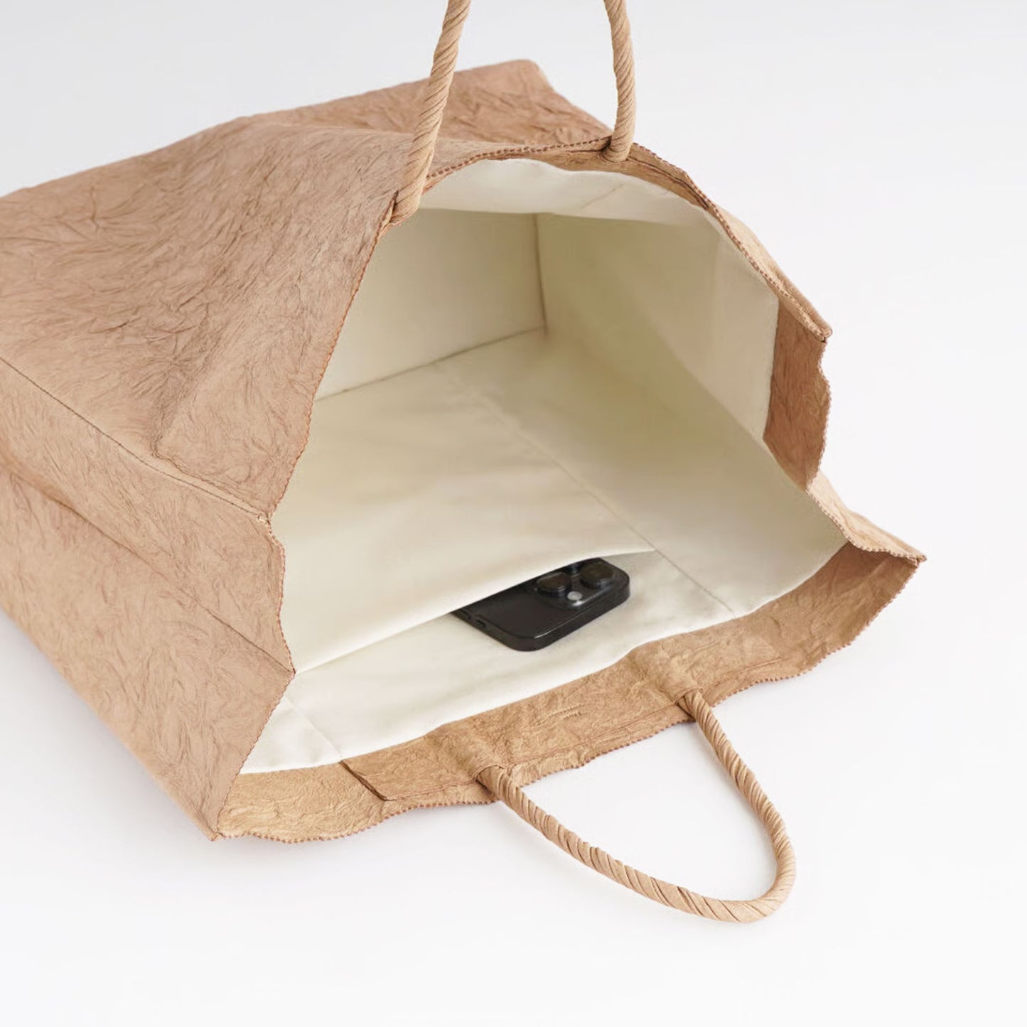 PAPER TOTE BAG  L L.BROWN