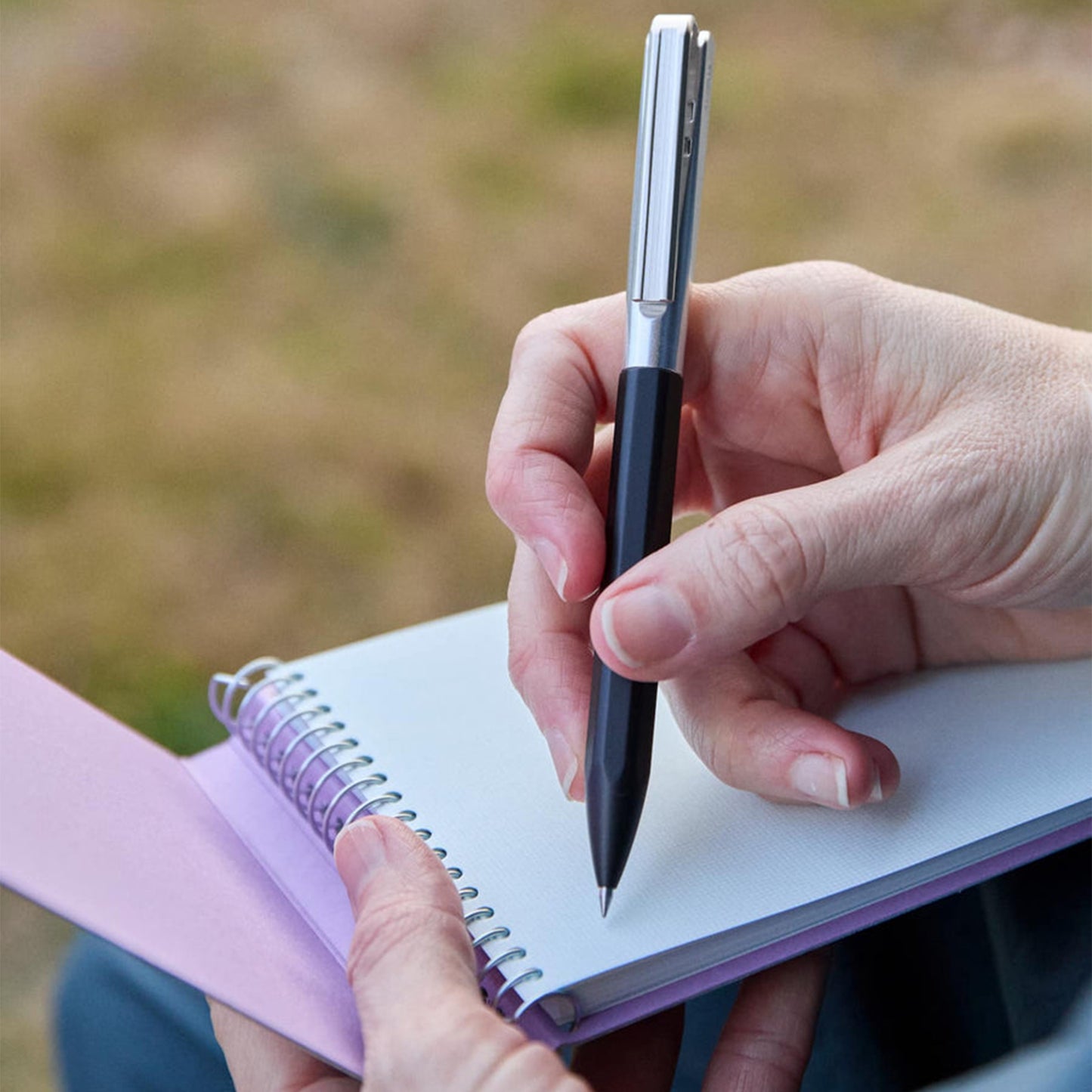 Notebook A6/Dark Blue(1mm Pin-graph)