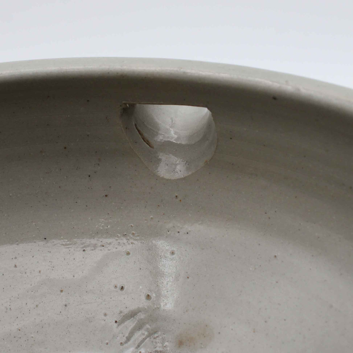 ANTIQUES Lipped Bowl _65