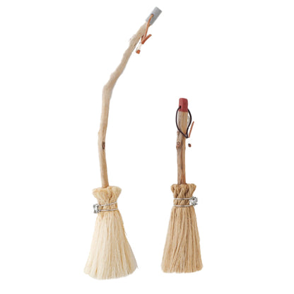 Driftwood and Rope Broom BEIGE