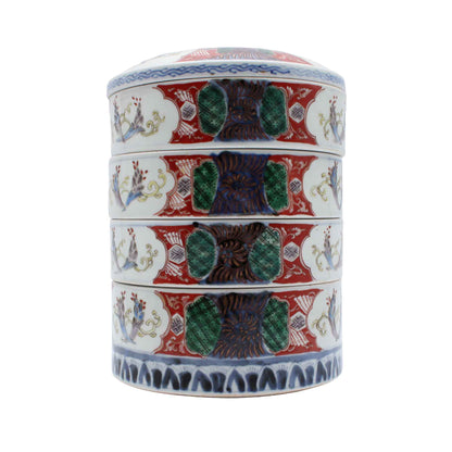 ANTIQUES Four-Tiered Box_65