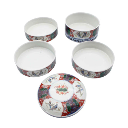 ANTIQUES Four-Tiered Box_65