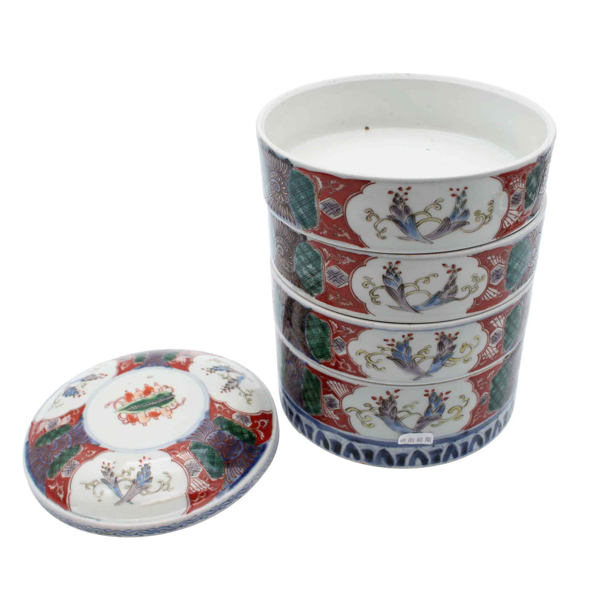ANTIQUES Four-Tiered Box_65