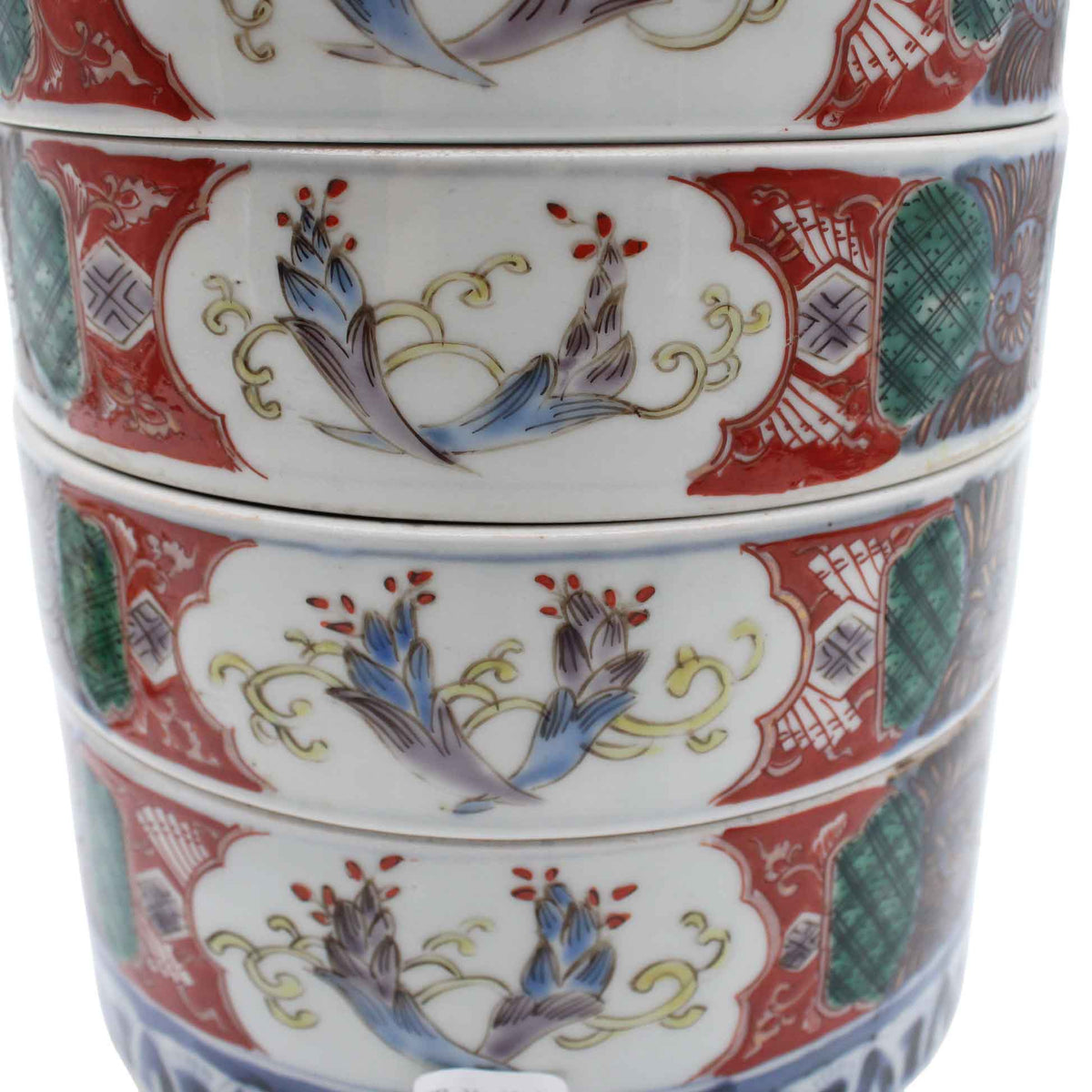ANTIQUES Four-Tiered Box_65