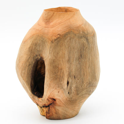 Flower Vase R_Yuriko Nishiishigaki