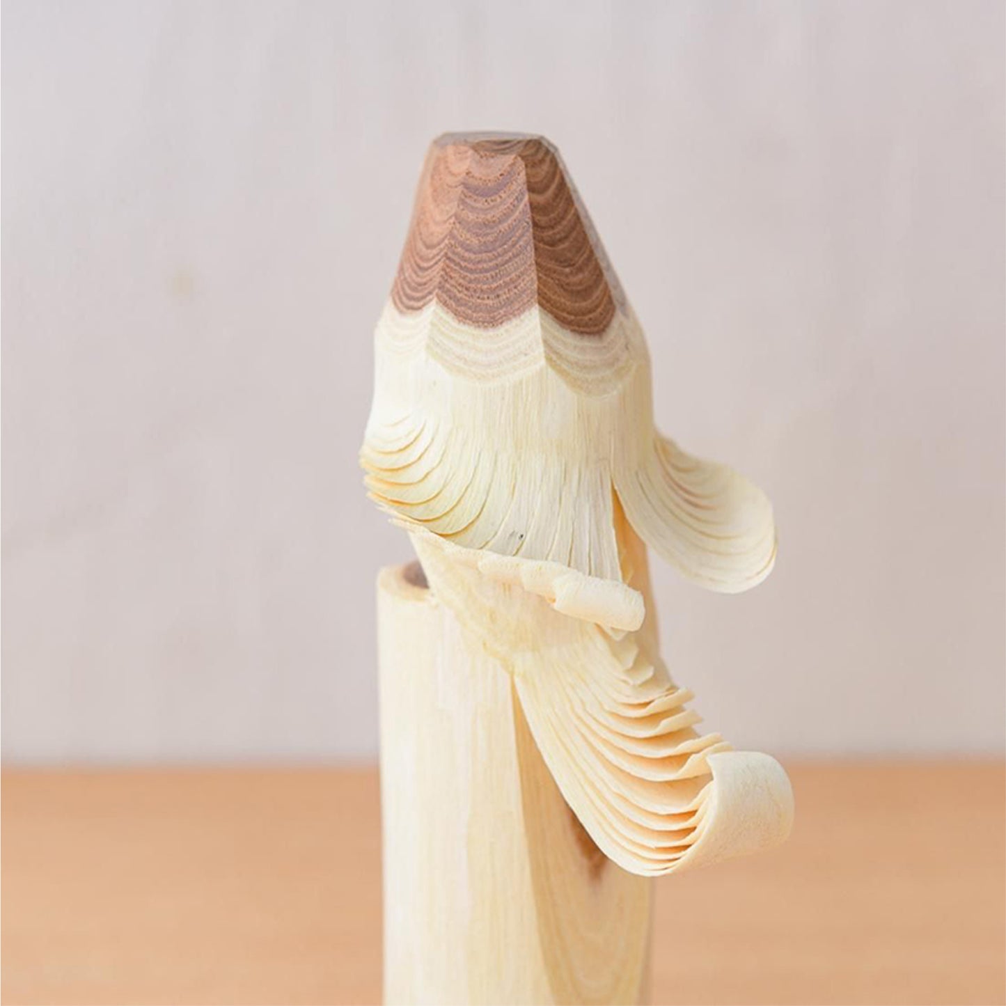 Single-cut wood carving hawk