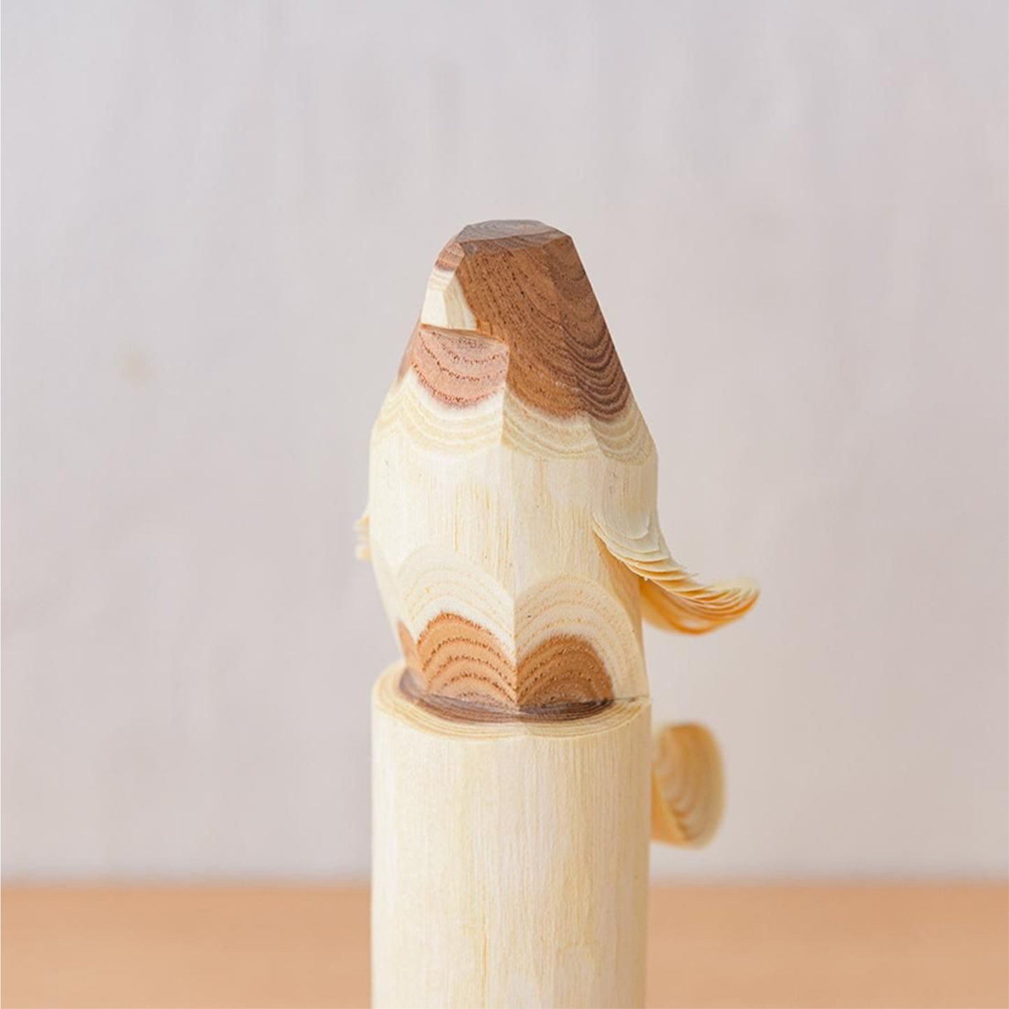 Single-cut wood carving hawk