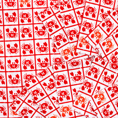 hand wiping (a towel)　Crab Check Pattern