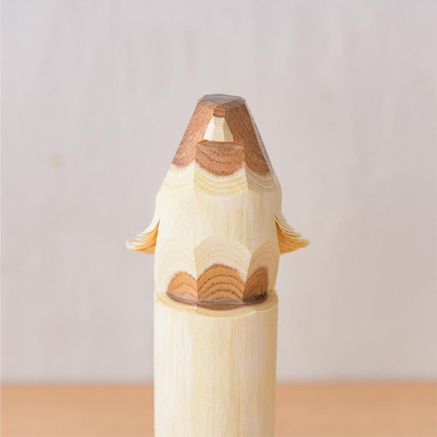Single-cut wood carving hawk