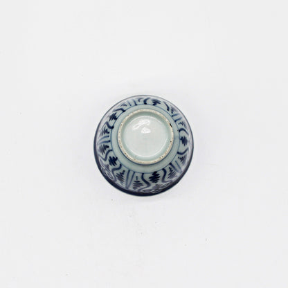 ANTIQUES Tea Cup 55F