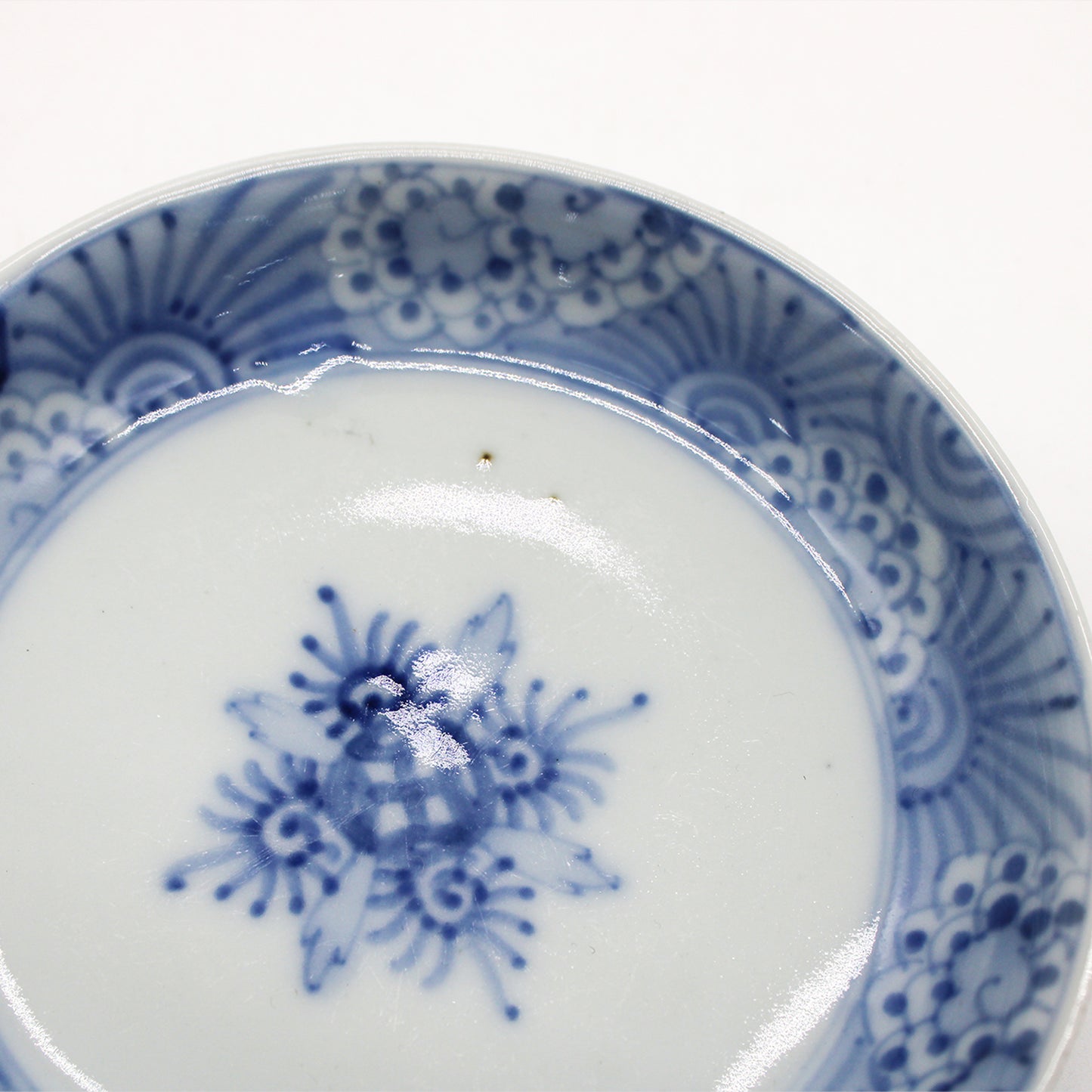 ANTIQUES Small Plate 55D_2