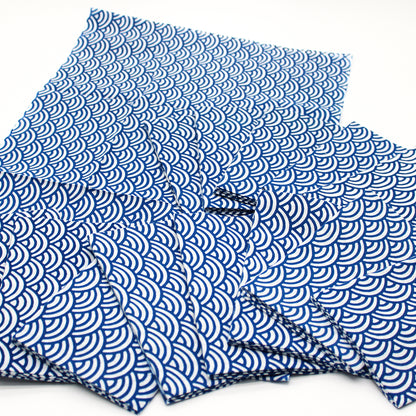 hand wiping (a towel)　Blue Ocean Waves (Seigaiha)