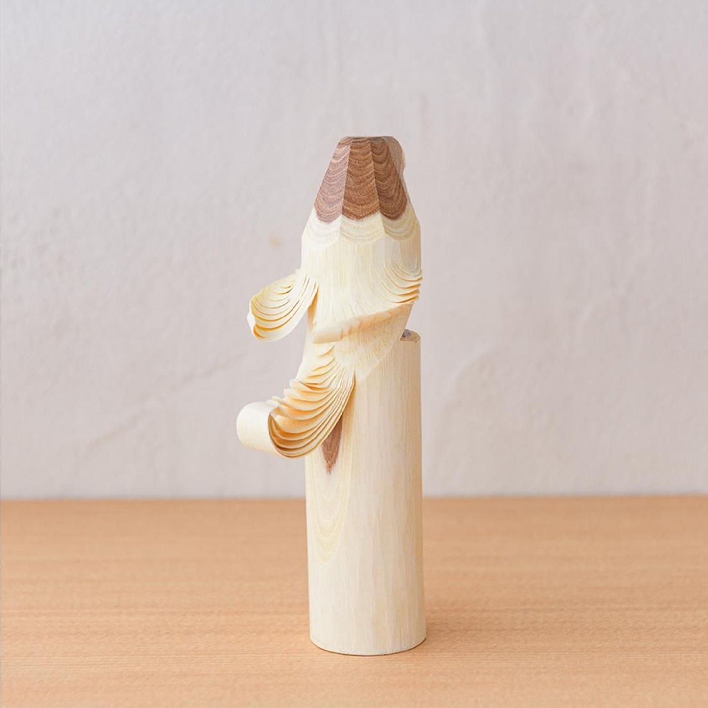 Single-cut wood carving hawk