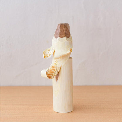 Single-cut wood carving hawk