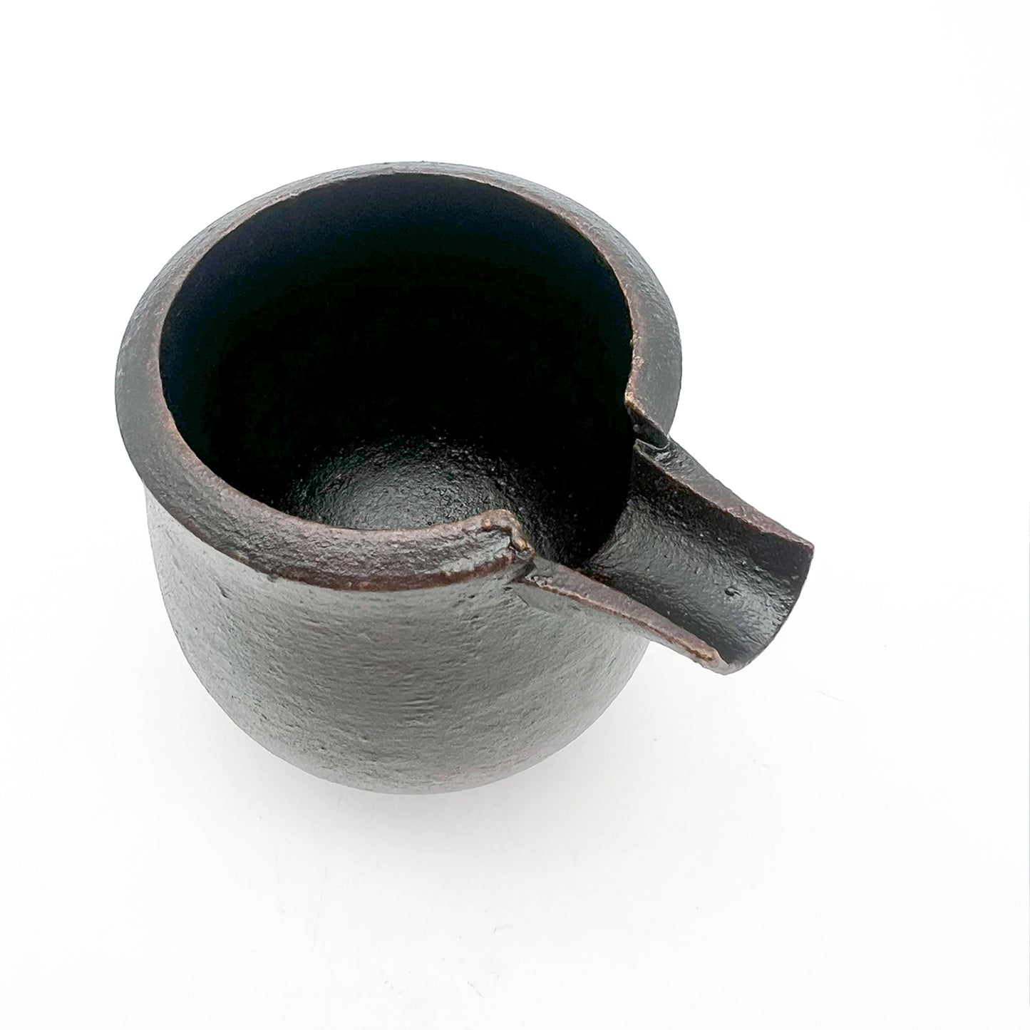 Bell-Shaped Spouted Bowl BK