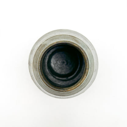 White Slip Flower Vase_Kanata Shisama