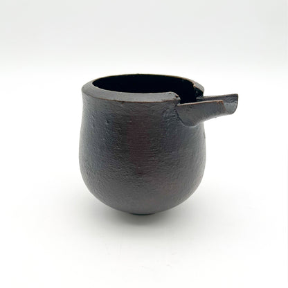 Bell-Shaped Spouted Bowl BK