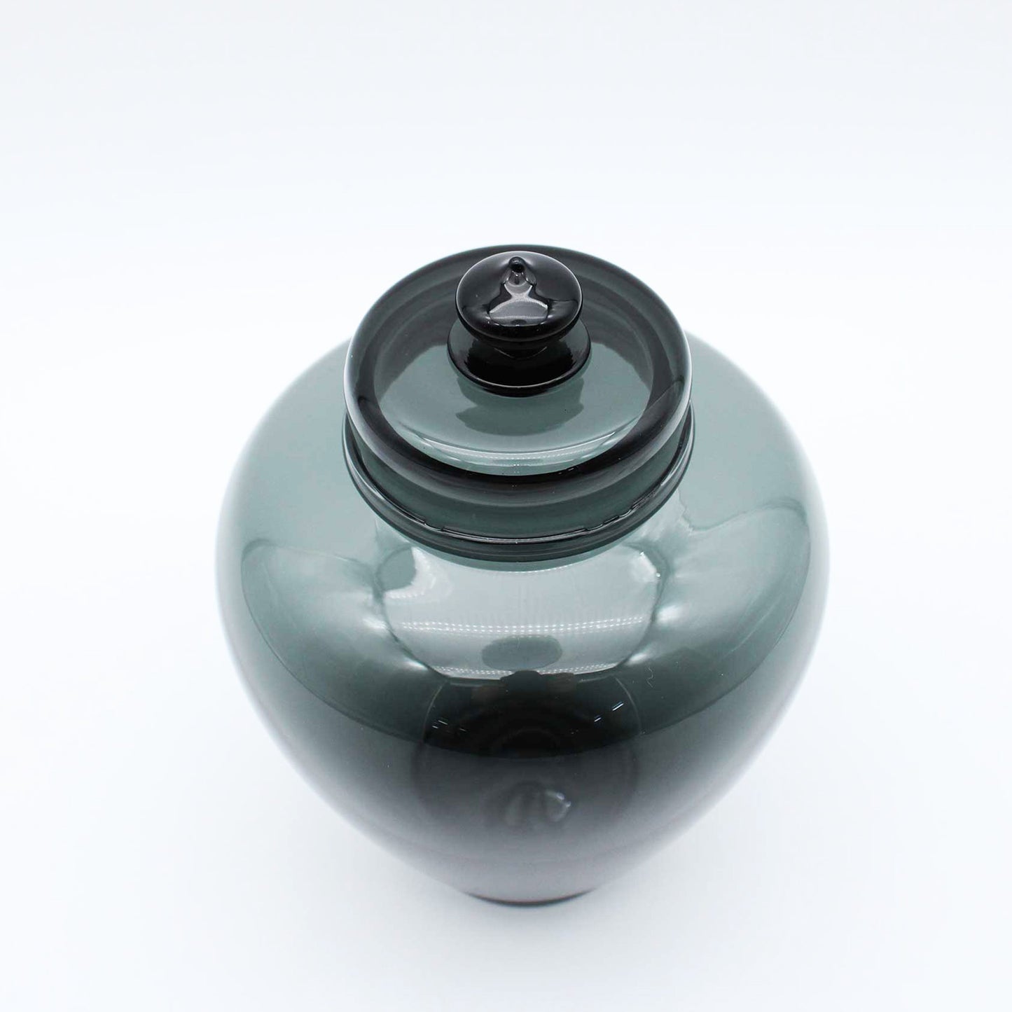 Lidded Bowl Black_Taku Eiki