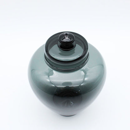 Lidded Bowl Black_Taku Eiki