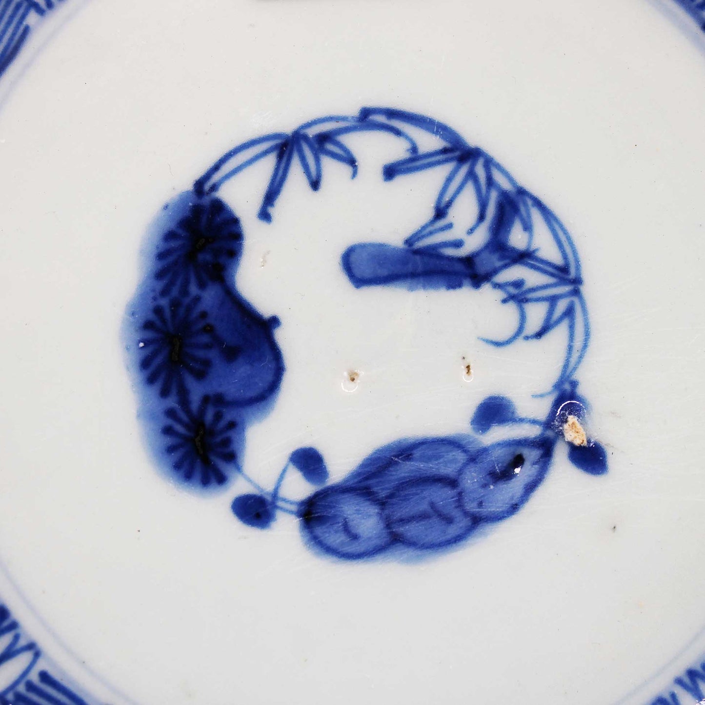 ANTIQUES Medium bowl B2_512