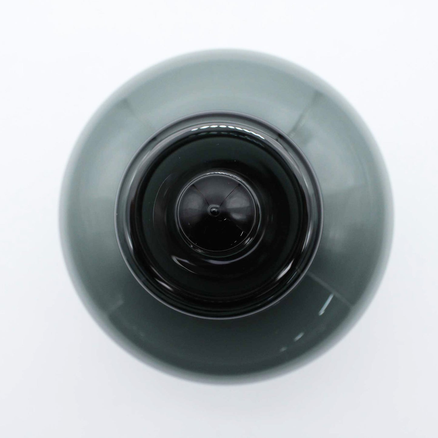 Lidded Bowl Black_Taku Eiki