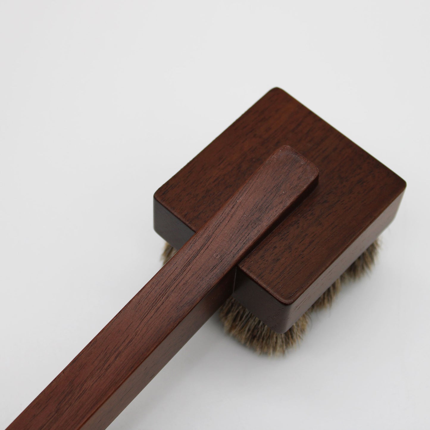 SUVÉ Body brush long semi-hard