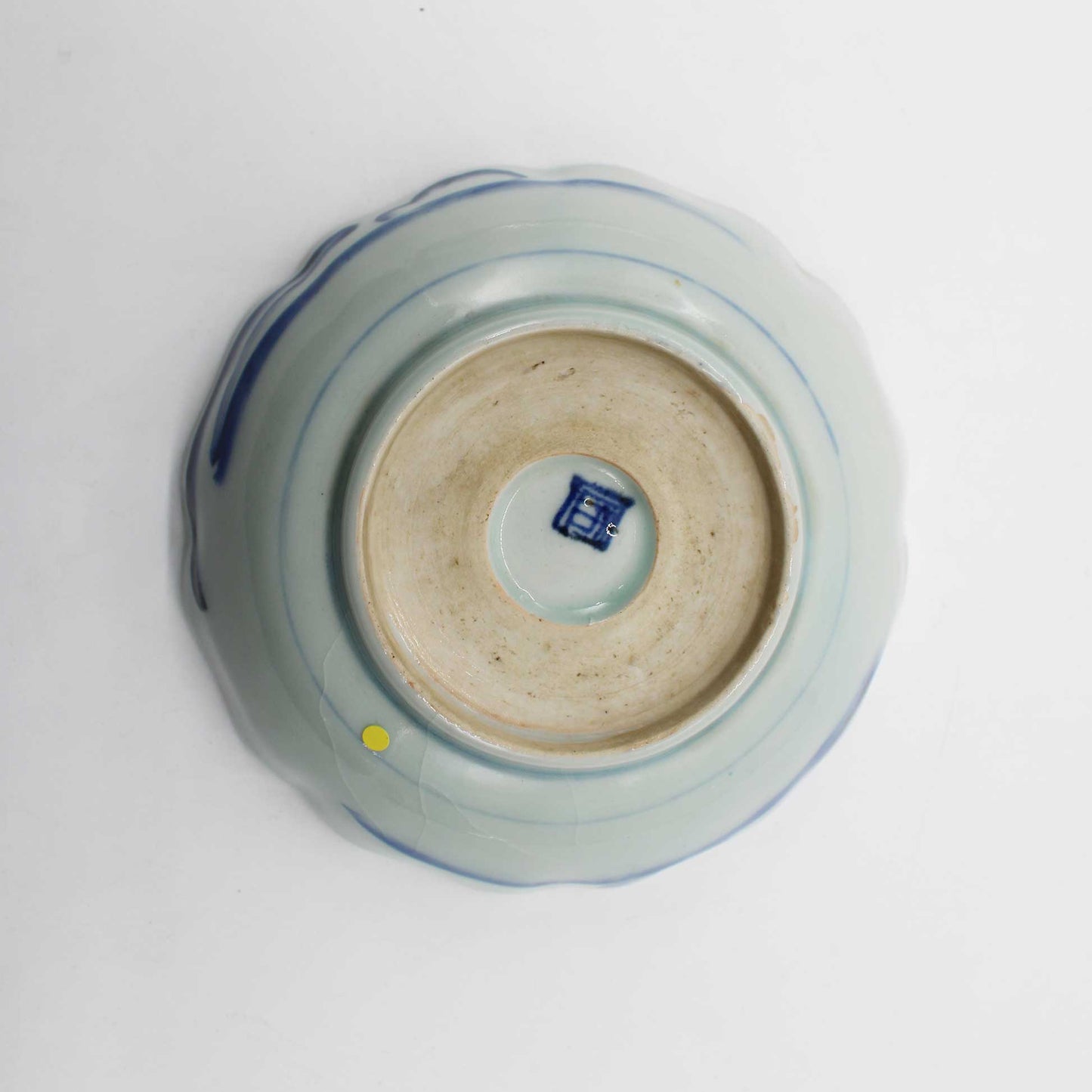 ANTIQUES Medium bowl B1_512