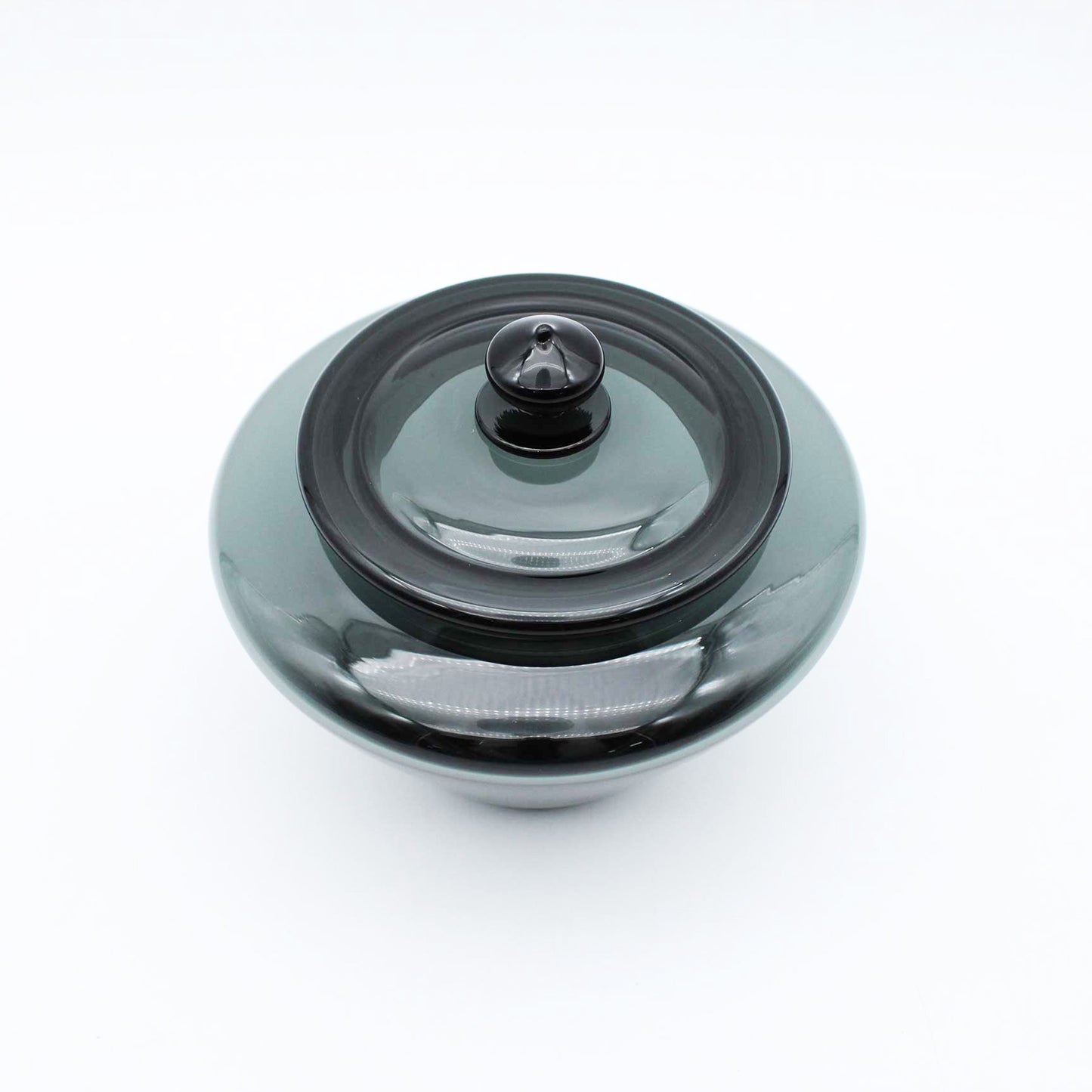 Lidded Bowl Black_Taku Eiki