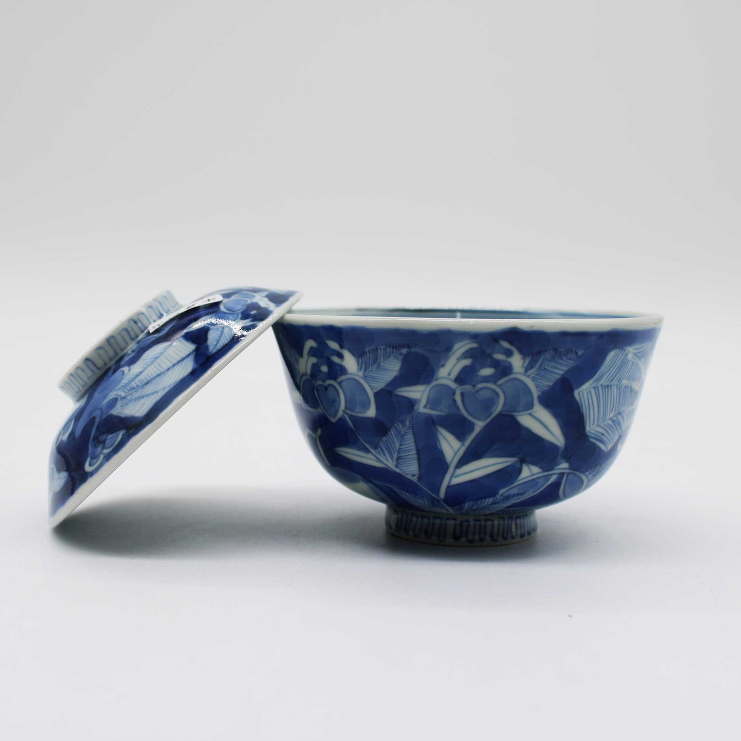 ANTIQUES Lidded Bowl D_512