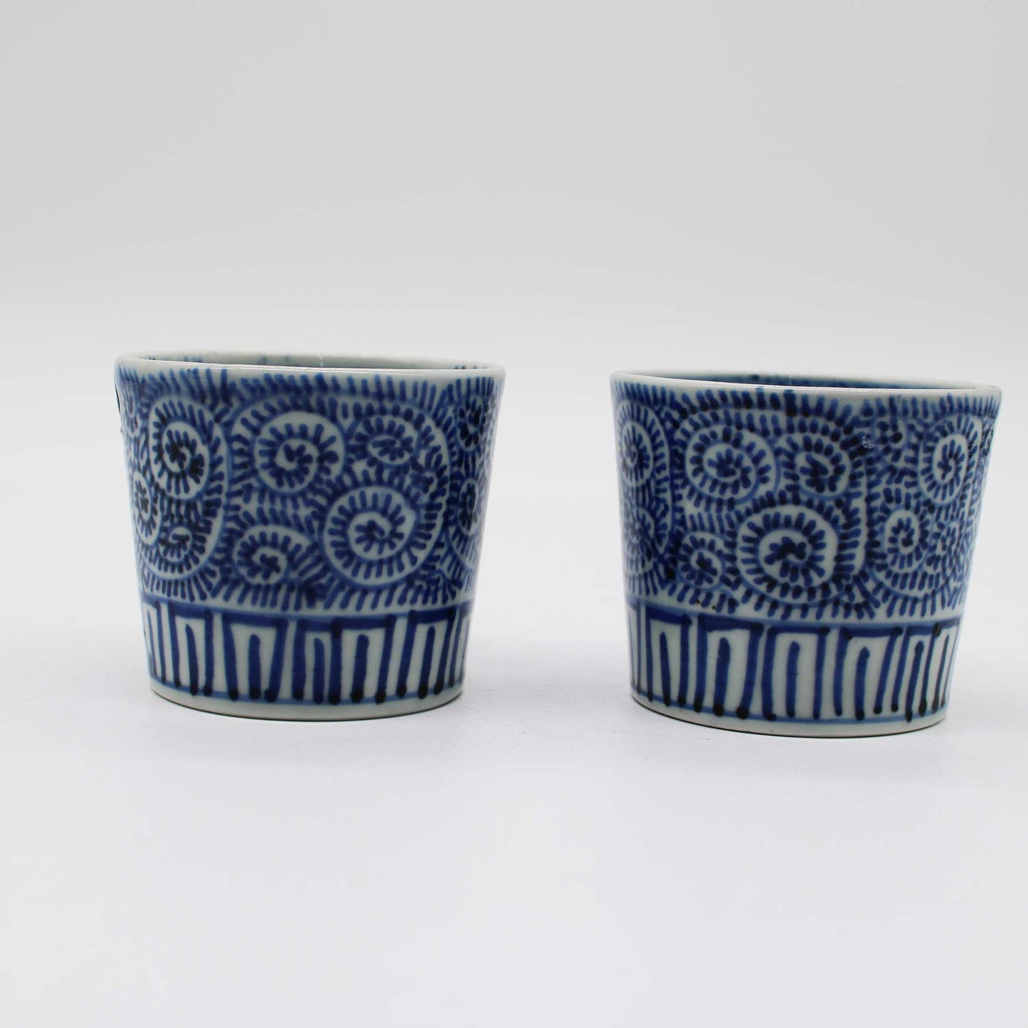 ANTIQUES Sake cup A_512