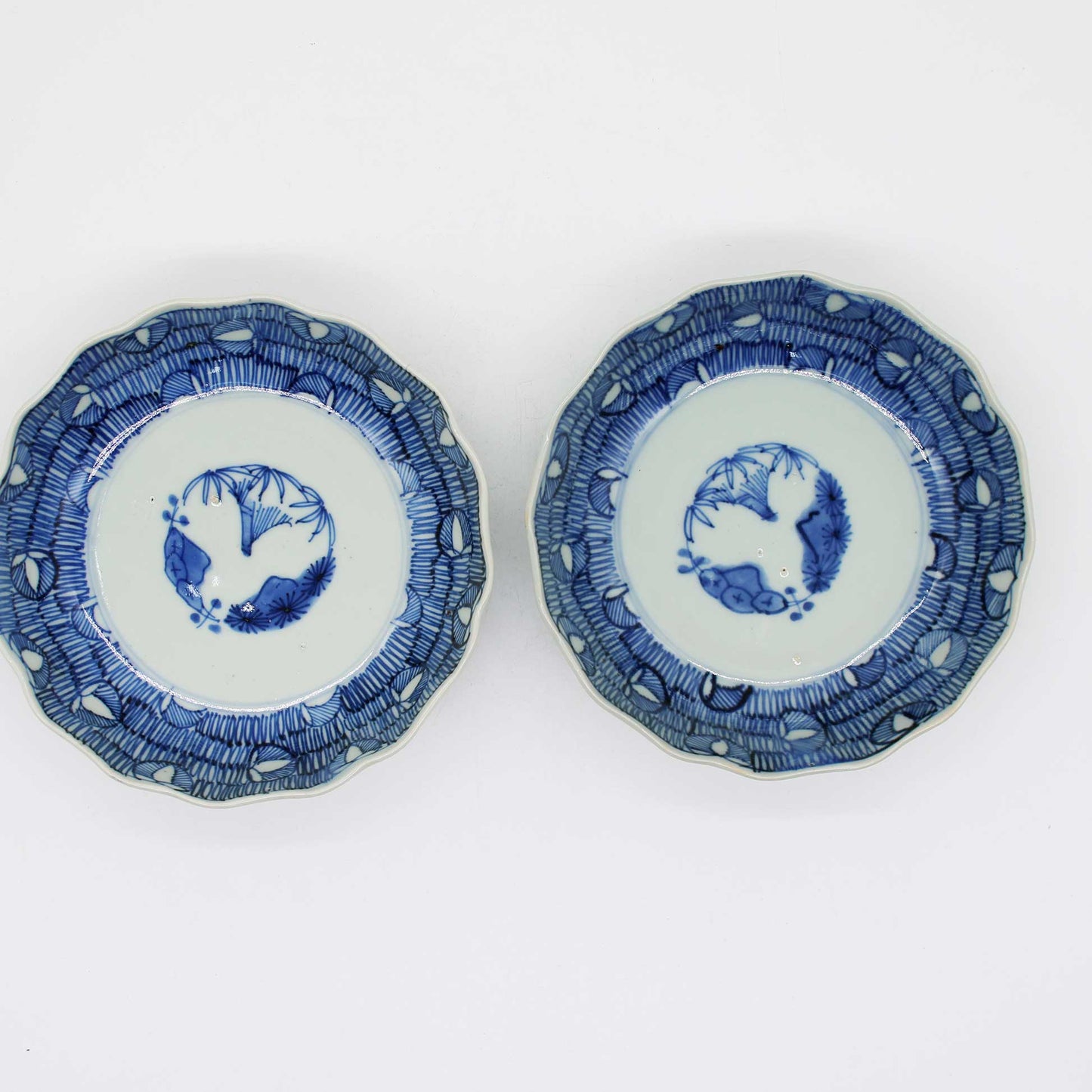 ANTIQUES Medium bowl C_512